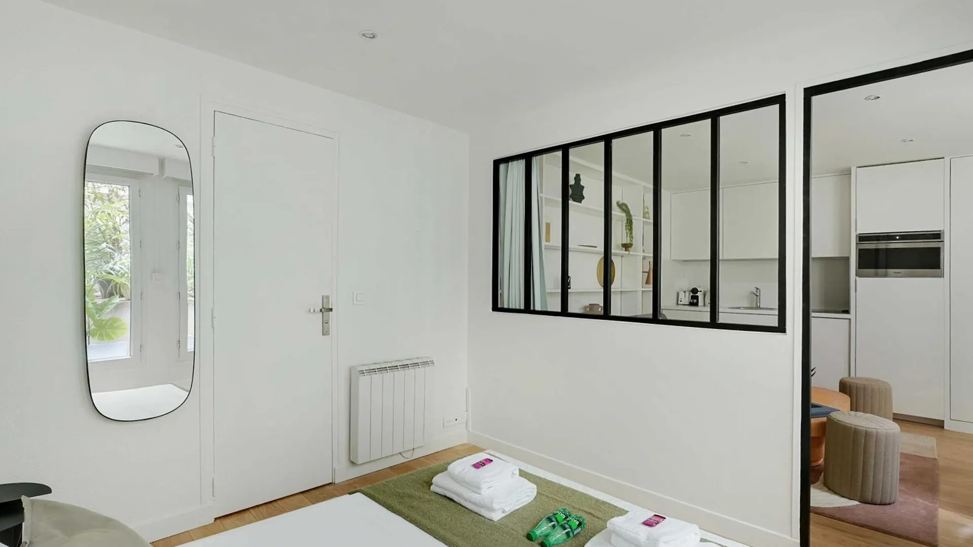 Magnificent Apartment - 1Br-4P - Palais Royal Paris